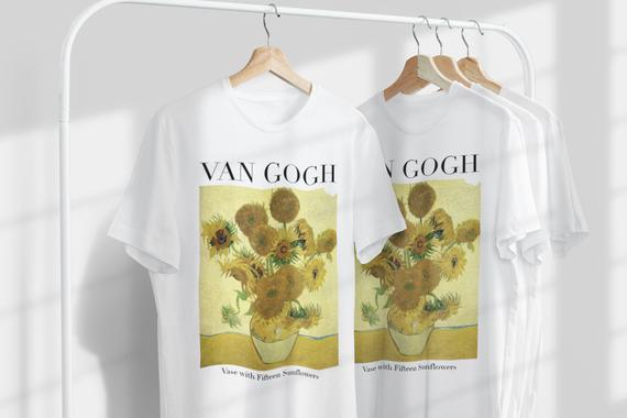 Van Gogh Vazo w. Onbeş Ayçiçeği Unisex T-Shirt | Ünlü Sanatçı T-Shirt | Hollandalı Sanatçı | Hollanda Sanatı | Dünyaca Ünlü Sanat | Sanatçı Hediyesi_60f42e39a5775.jpeg